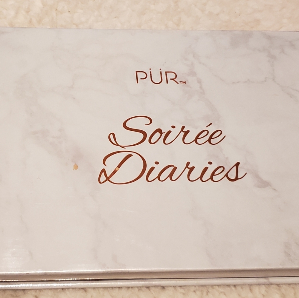PUR EYESHADOW PALETTE